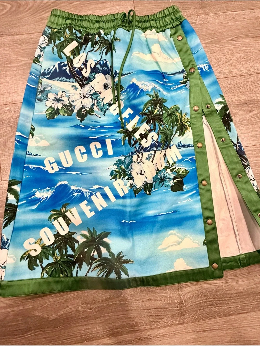 **SOLD**Gucci Blue & Green Tropical Skirt Set - Picture 2 of 8